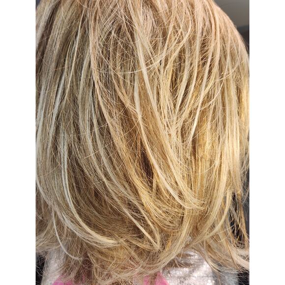 NWT Blonde NORIKO WIG 1647 CLAIRE Synthetic Soft Caramel Cream $250 main image 13